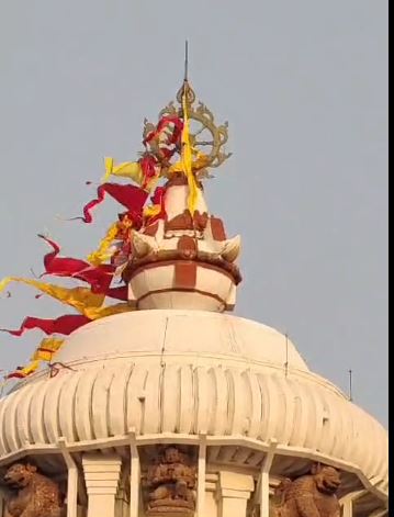 Flagpole atop Puri Jagannath Temple breaks: Patitapaban Bana found scattered