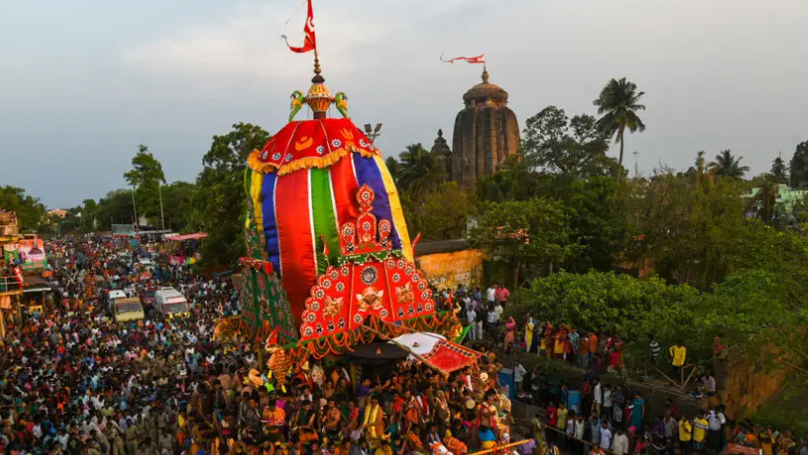 Rukuna Rath Yatra in Bhubaneswar begins: Lord Lingaraj embarks for his aunt’s abode