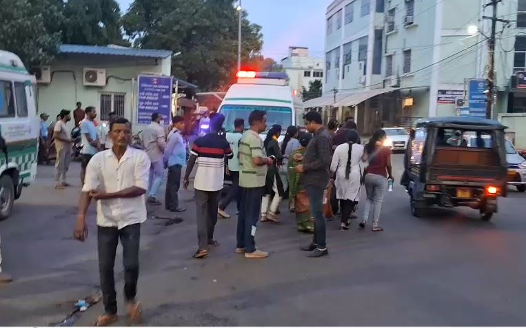 3 crushed to death under concrete slabs in Cuttack