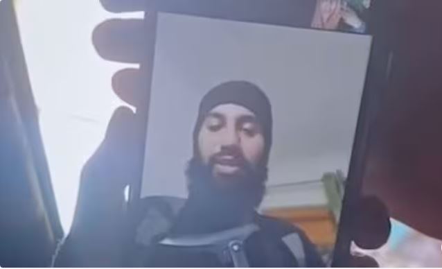 Terrorist in Pulwama talks to mother before encounter: Mother asking him to lay down, goes viral 