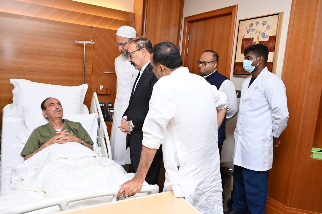 All-Party Delegation member Ghulam Nabi Azad hospitalized in Kuwait 