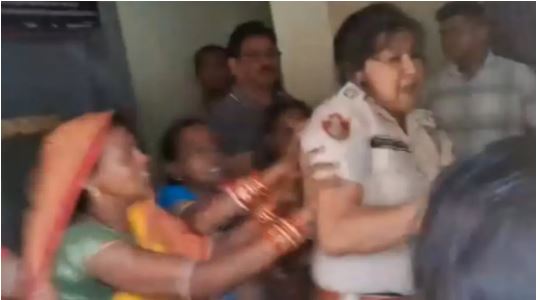 Scuffle between Women & Lady IIC in Infocity Police Station over Kitty Fund case: ACP handles situation