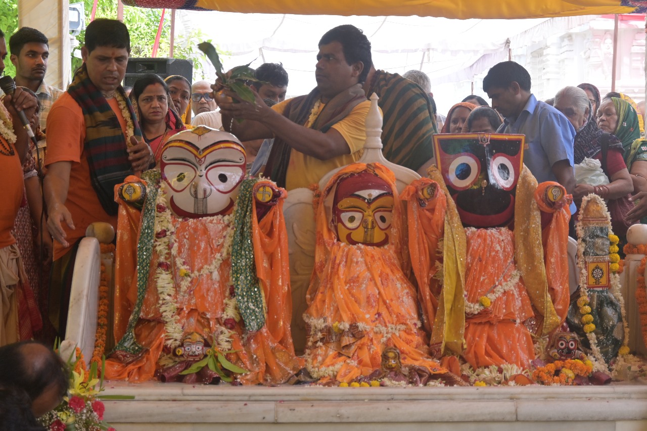 Deva Snana Purnima celebrated at Hauz Khas Jagannath Temple, Delhi