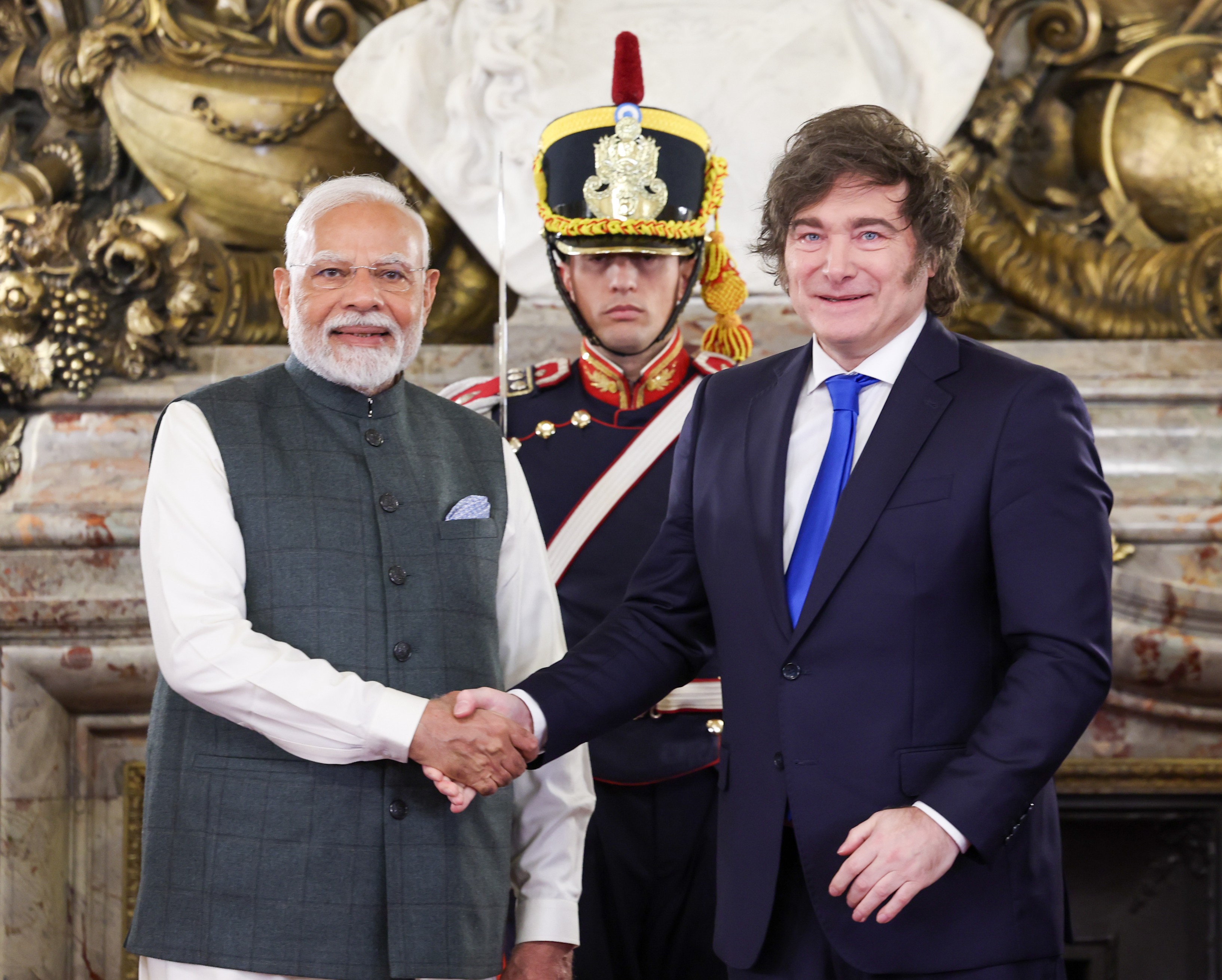 PM Modi meets President of Argentina Javier Milei, invites him to India