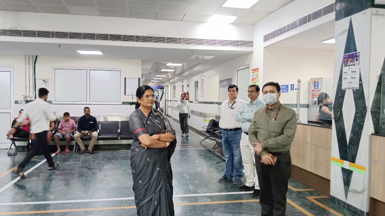 Puri burn-victim in AIIMS Delhi: Odisha Dy. CM Parida visits burn ward, reviews treatment