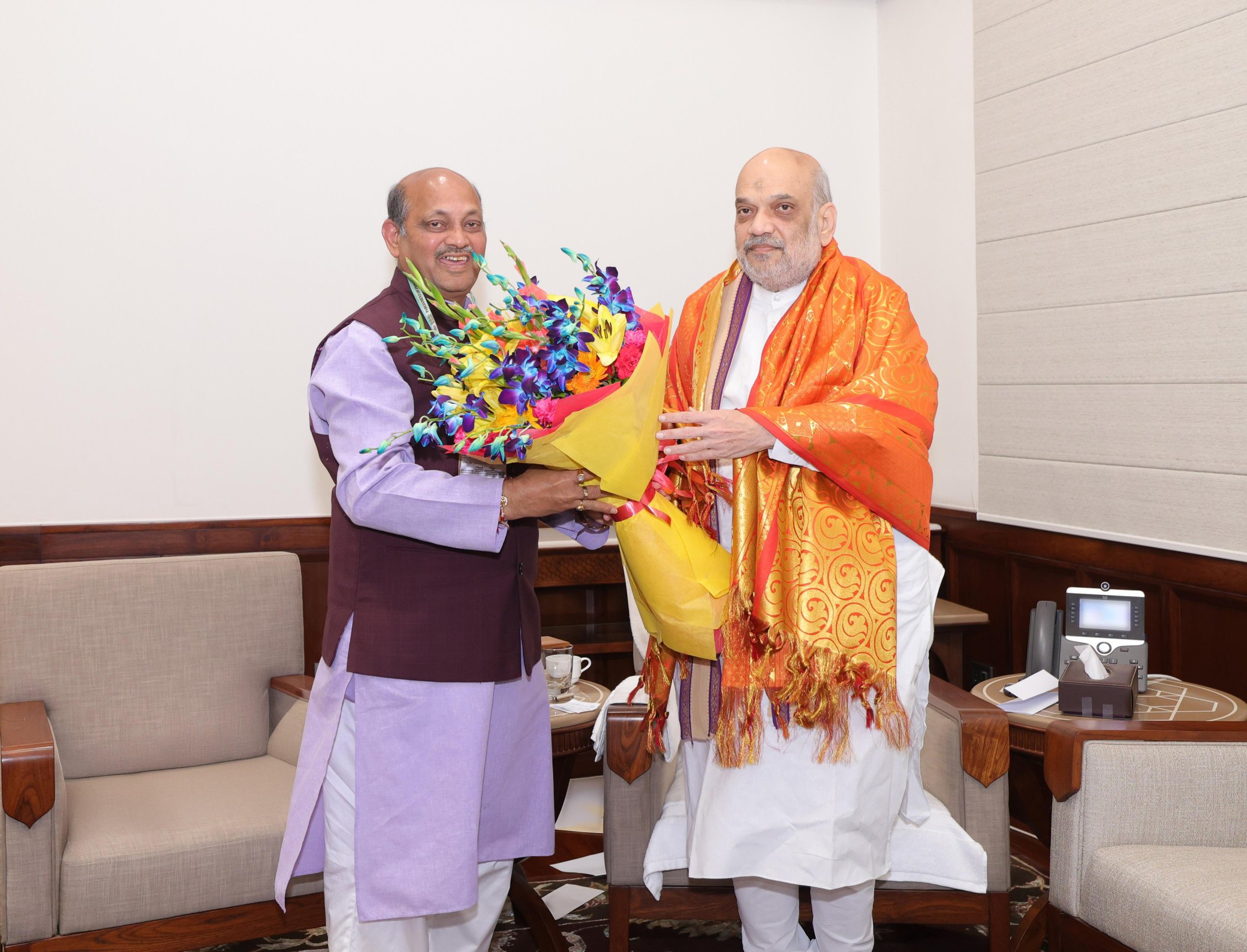 Odisha BJP Chief Manmohan Samal calls on Amit Shah: Provisional workout ahead of Cabinet Expansion!