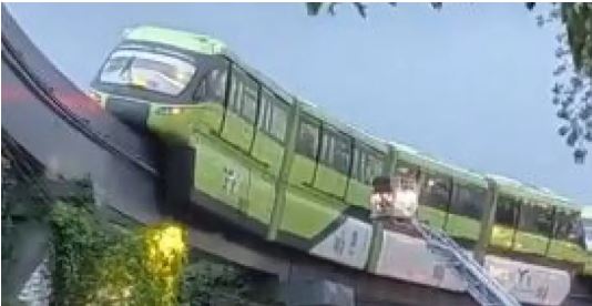 Power outage in Mumbai monorail train: Passengers stranded for hours amid elevated track 