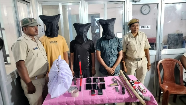 Sonepur Police busts ganja racket; Three including two interstate criminals arrested
