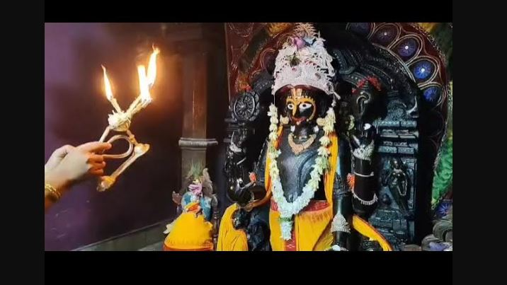 Lord Alarnath gives darshan on tenth day of Anasara in Lakshmi Narayan Besha