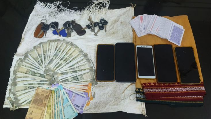 Gambling den busted in Nuapada, Five arrested with Rs 61K in cash