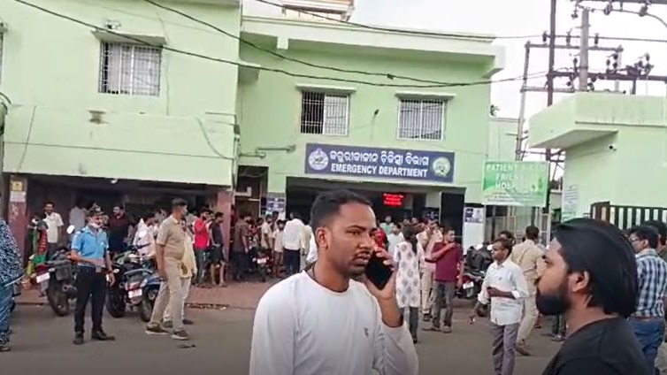 Student attempts suicide at Fakir Mohan College, Balasore, Alleging Harassment by HOD