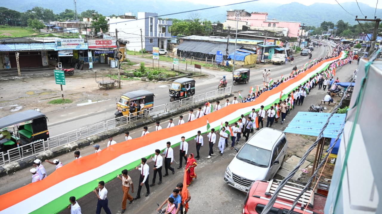 Malkangiri’s 79th I-Day: 100m Flag Rally