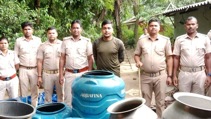 Illegal Liquor Seized in Tiring: 5 Arrested | ₹7L Haul