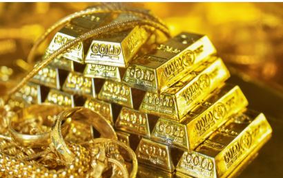 Gold rate in India slightly decreases for 24 and 22 carat