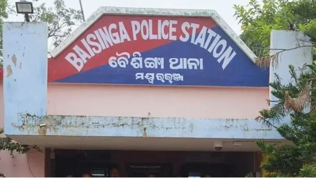 Odisha: Naked body of school teacher found hanging in forest