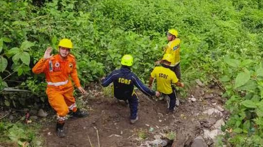 Uttarakhand: Two ferrying pilgrim to Kedarnath Dham killed, three others injured in landslide